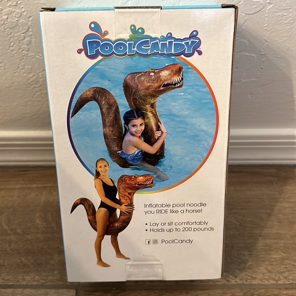 T-Rex Ride-On Super Noodle Pool Toy NEW - Picture 2 of 2